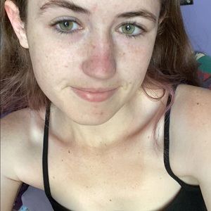 Meet your Posher, Chloe